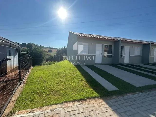 Casa com 98m² 2 quartos e 1 banheiro, à venda, no bairro Jardim do Cedro em Lajeado