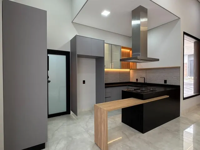 Casa com 302m² 3 quartos e 1 banheiro, à venda, no bairro Engenho Velho em Nova Odessa
