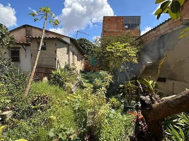 Casa 7 quartos e 4 banheiros, à venda, no bairro Alto Vera Cruz em Belo Horizonte