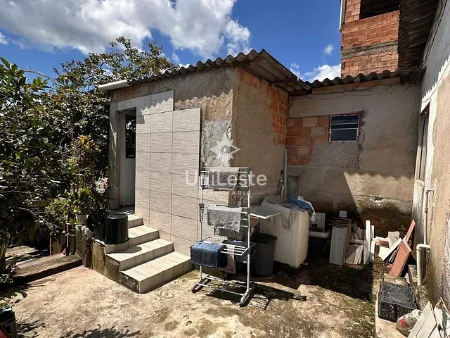 Casa 7 quartos e 4 banheiros, à venda, no bairro Alto Vera Cruz em Belo Horizonte