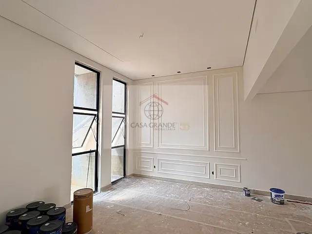 Casa com 300m² 3 quartos e 2 banheiros, à venda, no bairro Belmonte em Rolândia