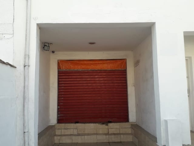 Casa com 335m², à venda, no bairro Vila Mathias em Santos
