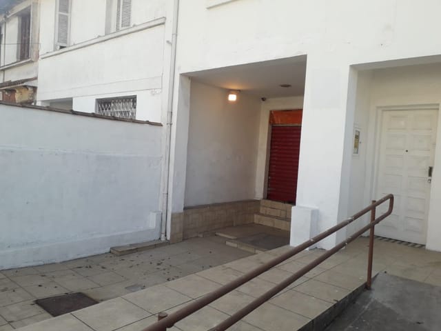 Casa com 335m², à venda, no bairro Vila Mathias em Santos