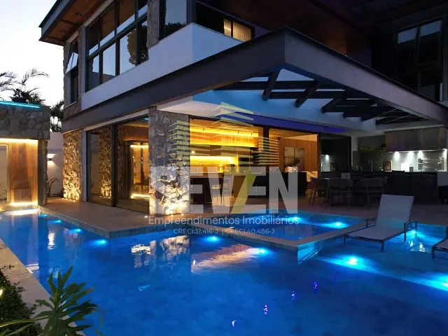 Casa com 900m² 5 quartos e 8 banheiros, à venda, no bairro Enseada Azul em Paranapanema