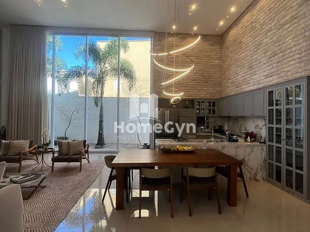 Casa com 494m² 4 quartos e 5 banheiros, à venda, no bairro Jardins Verona em Goiânia