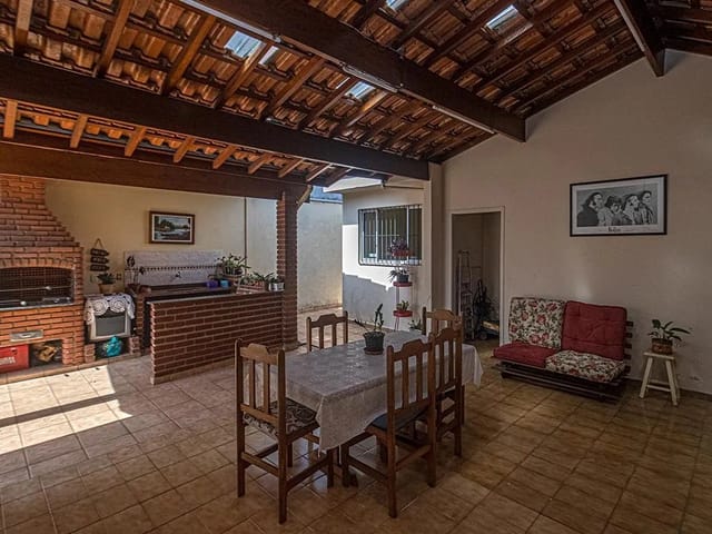 Casa com 320m² 2 quartos e 2 banheiros, à venda, no bairro Vila Moinho Velho em São Paulo
