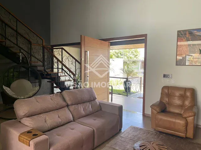 Sobrado 3 quartos e 4 banheiros, à venda, no bairro Aquarela Brasil Residencial em Sinop
