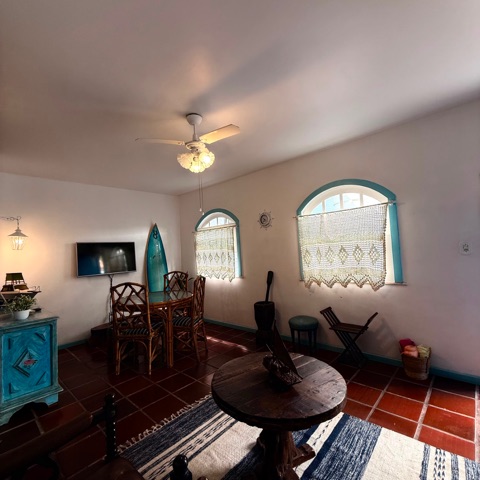Casa com 720m² 3 quartos e 2 banheiros, à venda, no bairro Algodoal em Cabo Frio
