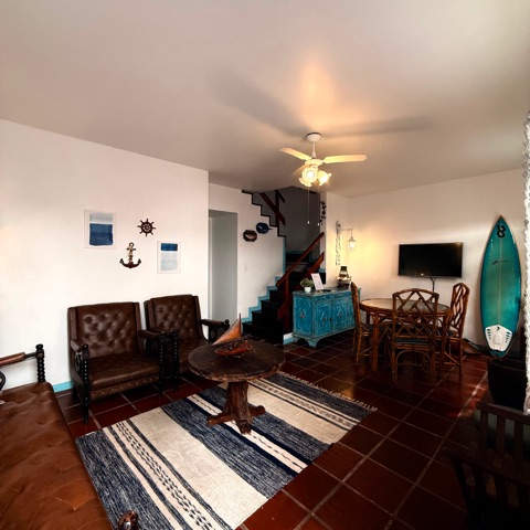 Casa com 720m² 3 quartos e 2 banheiros, à venda, no bairro Algodoal em Cabo Frio