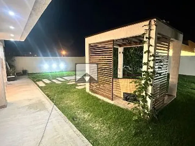 Casa com 413m² 4 quartos e 3 banheiros, à venda, no bairro Ubatiba em Maricá