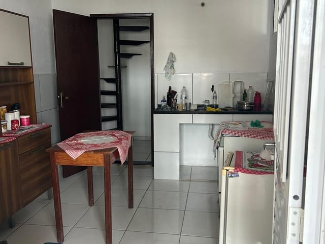 Casa com 200m² 1 quarto e 2 banheiros, à venda, no bairro Parque Jóquei Club em Campos dos Goytacazes
