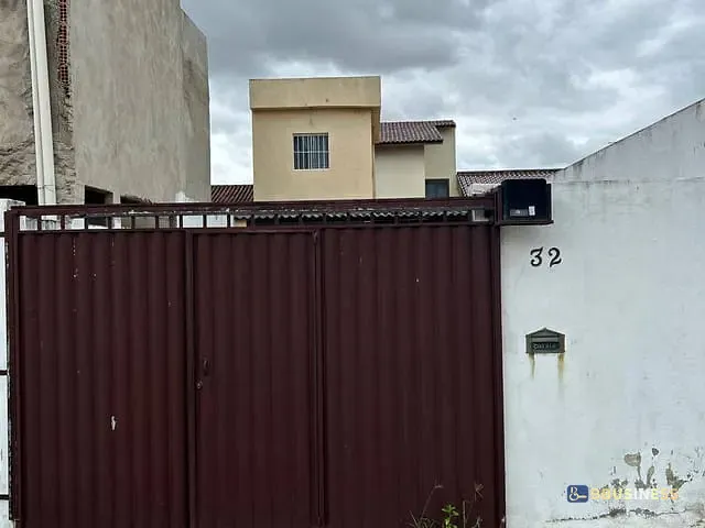 Casa com 200m² 1 quarto e 2 banheiros, à venda, no bairro Parque Jóquei Club em Campos dos Goytacazes