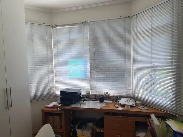 Casa com 300m² 4 quartos e 3 banheiros, para alugar, no bairro Parque Residencial Aquarius em São José dos Campos