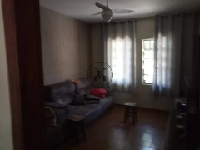 Casa com 300m² 3 quartos e 2 banheiros, à venda, no bairro Vila Alves em Guaratinguetá