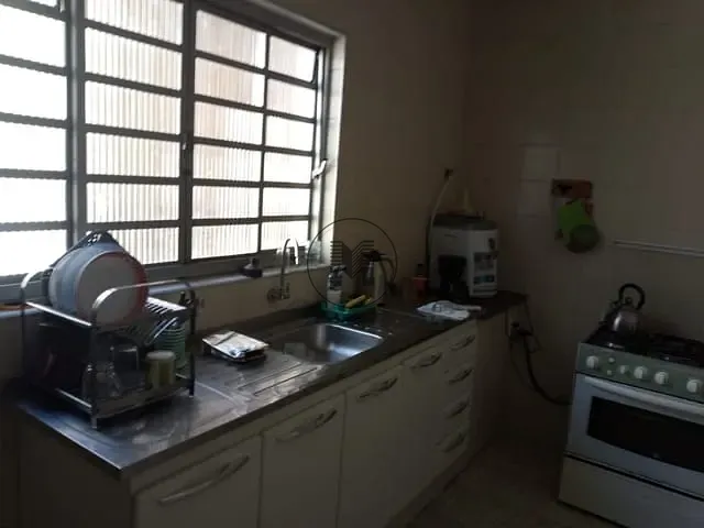 Casa com 300m² 3 quartos e 2 banheiros, à venda, no bairro Vila Alves em Guaratinguetá