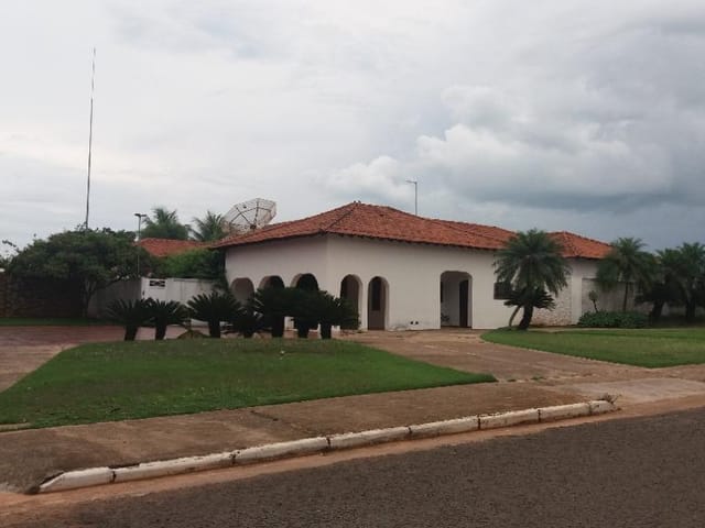 Casa com 5063m² 6 quartos e 6 banheiros, à venda ou para alugar, no bairro Residencial Jardim Santa Luzia em Birigui
