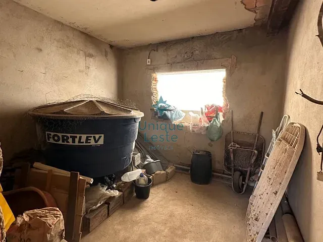 Casa 4 quartos e 2 banheiros, à venda, no bairro Santa Efigênia em Belo Horizonte