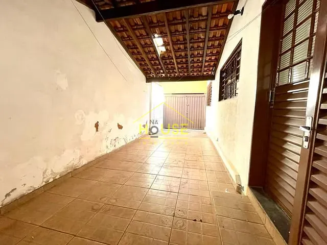 Casa com 495m² 4 quartos e 2 banheiros, à venda, no bairro Patrimônio Velho em Votuporanga