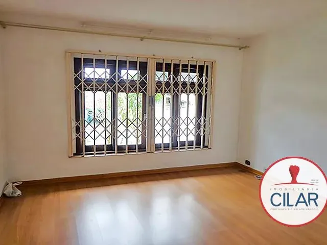Casa 3 quartos e 2 banheiros, à venda, no bairro Boa Vista em Curitiba
