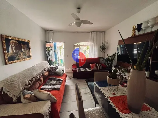 Casa 2 quartos e 2 banheiros, à venda, no bairro Centro em Guapimirim