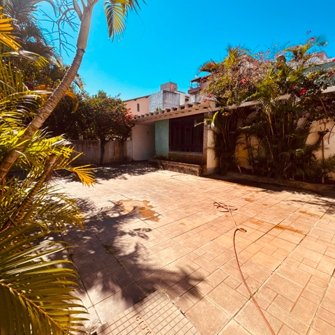 Casa com 420m² 3 quartos e 2 banheiros, à venda, no bairro Algodoal em Cabo Frio