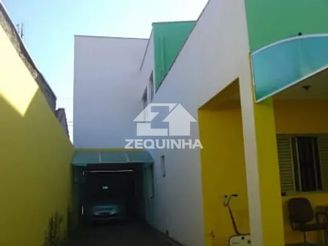 Casa com 200m² 4 quartos e 2 banheiros, à venda, no bairro Parque Marajoara em Tatui