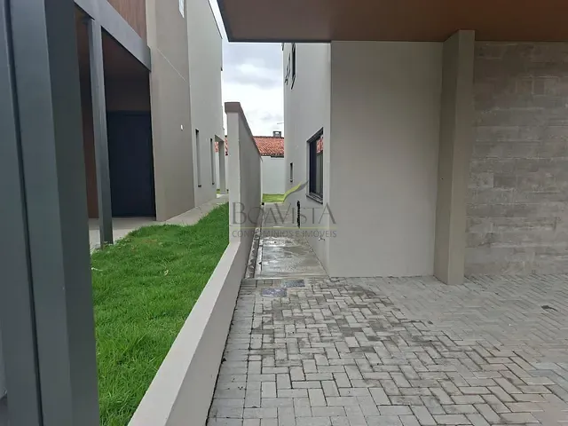 Casa 3 quartos e 4 banheiros, à venda, no bairro Vila Santista em Atibaia