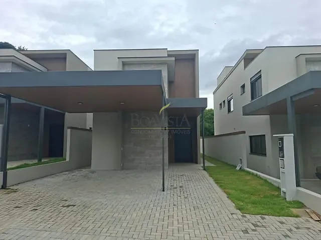 Casa 3 quartos e 4 banheiros, à venda, no bairro Vila Santista em Atibaia
