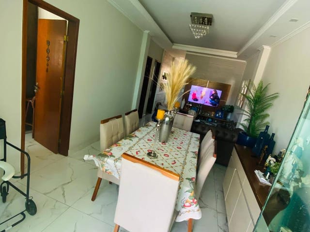Casa 6 quartos e 4 banheiros, à venda ou para alugar, no bairro IPS em Campos dos Goytacazes
