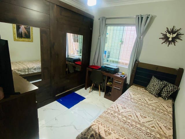 Casa 6 quartos e 4 banheiros, à venda ou para alugar, no bairro IPS em Campos dos Goytacazes