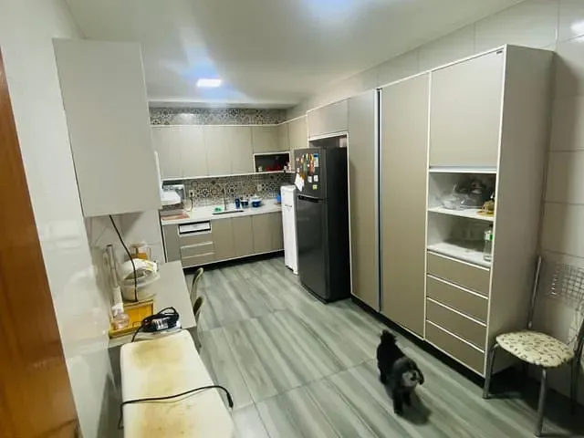 Casa 6 quartos e 4 banheiros, à venda, no bairro IPS em Campos dos Goytacazes