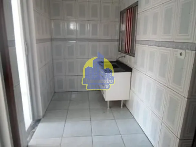 Casa com 380m² 6 quartos e 2 banheiros, à venda, no bairro Jardim Veloso em Osasco