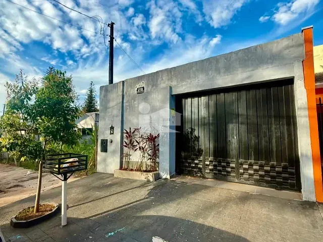 Casa 3 quartos e 2 banheiros, à venda, no bairro Cidade Verde IV em Rolândia