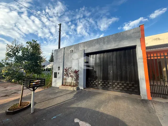 Casa 3 quartos e 2 banheiros, à venda, no bairro Cidade Verde IV em Rolândia