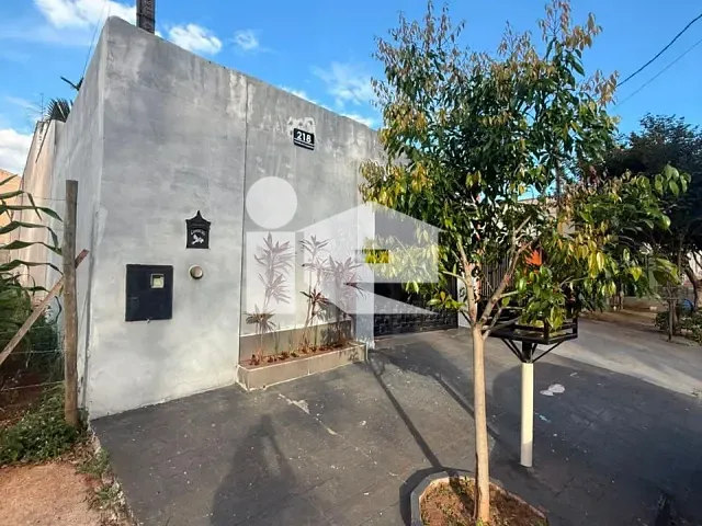 Casa 3 quartos e 2 banheiros, à venda, no bairro Cidade Verde IV em Rolândia