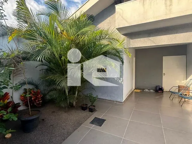 Casa 3 quartos e 2 banheiros, à venda, no bairro Cidade Verde IV em Rolândia