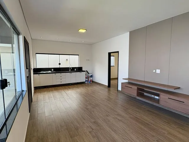 Casa 3 quartos e 1 banheiro, para alugar, no bairro Jardim Brasil em Americana