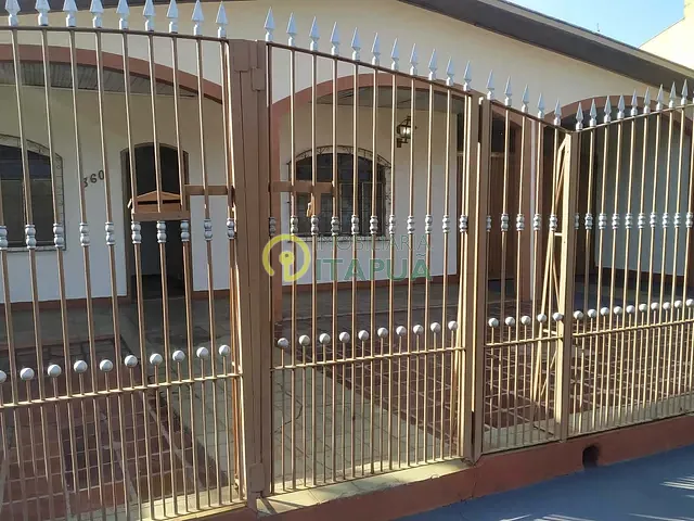 Casa com 328m² 4 quartos e 2 banheiros, à venda, no bairro Waldemar Hauer em Londrina