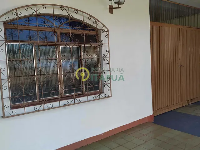 Casa com 328m² 4 quartos e 2 banheiros, à venda, no bairro Waldemar Hauer em Londrina