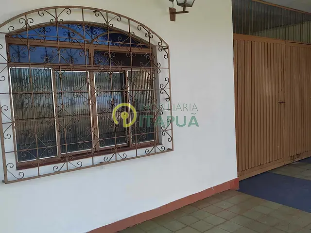 Casa com 328m² 4 quartos e 2 banheiros, à venda, no bairro Waldemar Hauer em Londrina
