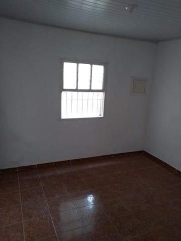 Casa à venda com 3 quartos, 150m² - Foto 2