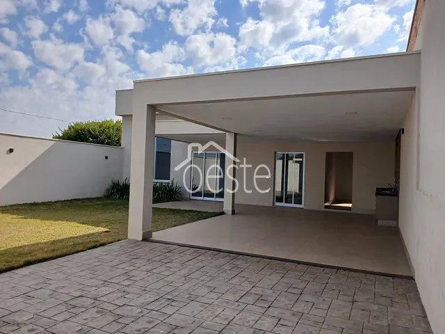 Casa com 333m² 3 quartos e 3 banheiros, à venda, no bairro Residencial Dona Margarida em Santa Bárbara D'Oeste