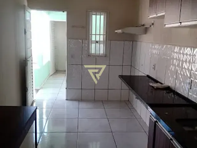 Casa com 160m² 2 quartos e 1 banheiro, à venda, no bairro Jardim Heitor Rigon em Ribeirão Preto