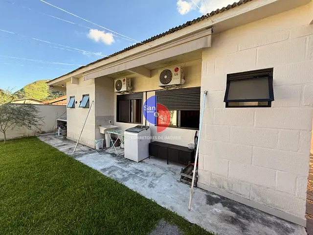 Casa com 428m² 3 quartos e 5 banheiros, à venda, no bairro Limoeiro em Guapimirim