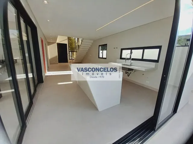 Casa com 250m² 4 quartos e 4 banheiros, à venda, no bairro Piedade em Caçapava