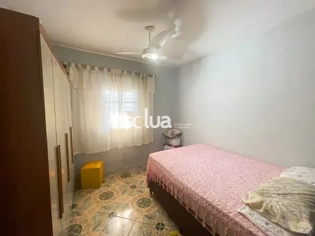 Casa com 245m² 2 quartos e 1 banheiro, à venda, no bairro Jardim Aparecida em Campinas