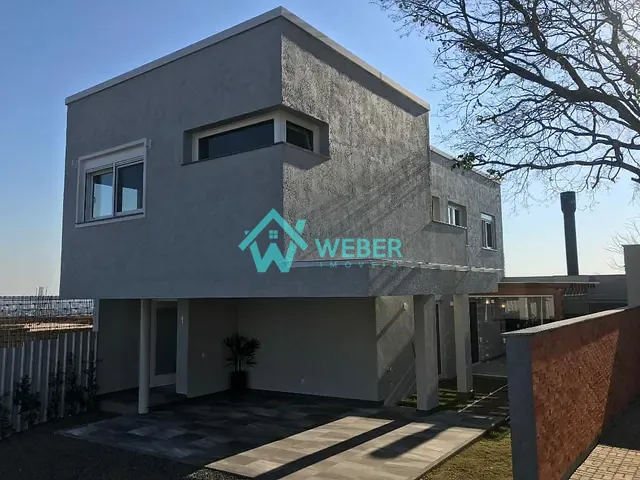 Casa com 284m² 2 quartos e 3 banheiros, à venda, no bairro Rondônia em Novo Hamburgo