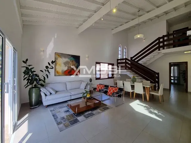 Casa com 450m² 3 quartos e 5 banheiros, à venda, no bairro Louveira em Louveira