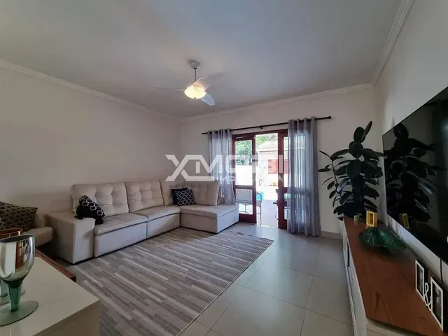Casa com 450m² 3 quartos e 5 banheiros, à venda, no bairro Louveira em Louveira