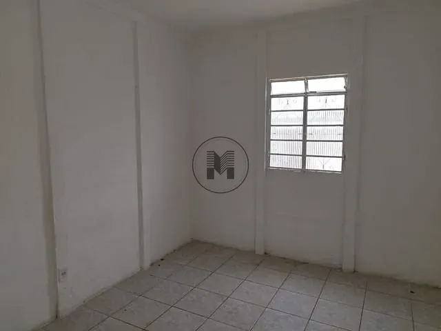 Casa 2 quartos e 1 banheiro, para alugar, no bairro Jardim do Vale II em Guaratinguetá